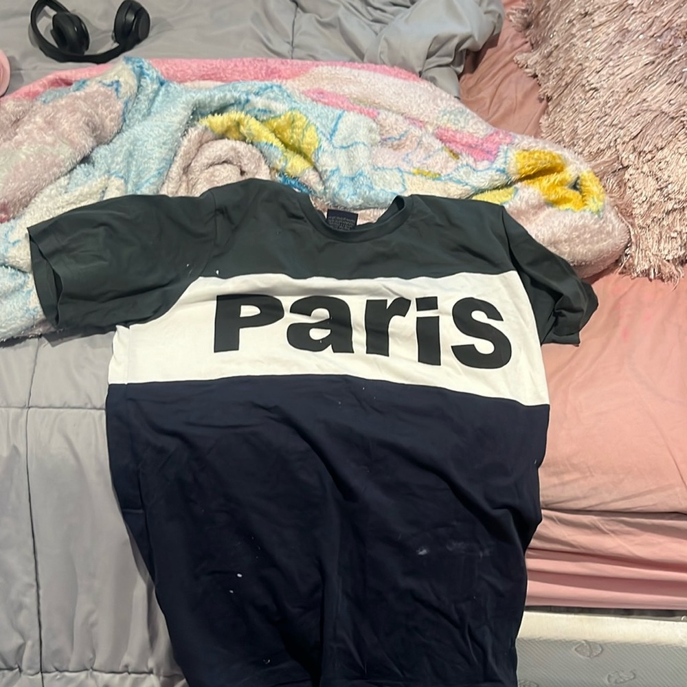 Men’s small Paris shirt